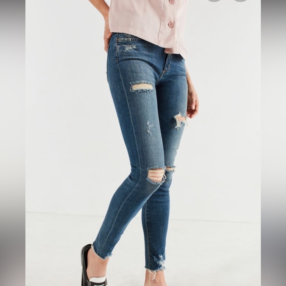 Agolde Women's Y2K Style Distressed Light Blue Hi-Rise Skinny Jeans size 27
